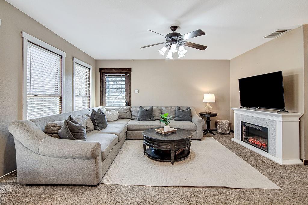 Caddo Peak Estate - Residential