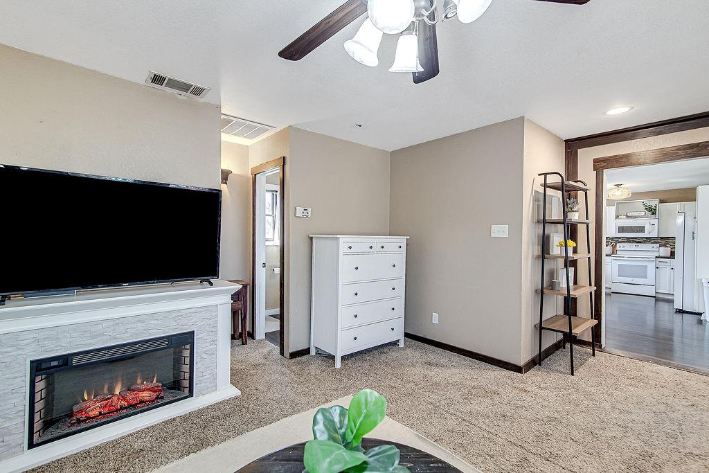 Caddo Peak Estate - Residential