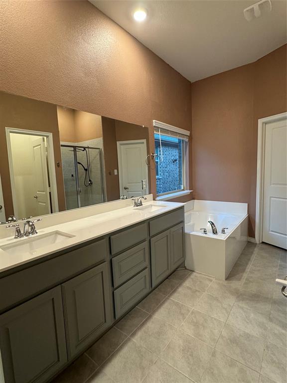 Travis Ranch Ph 3c Heath - Residential Lease