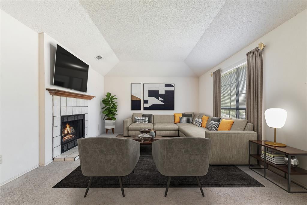 1002 Courtney Drive