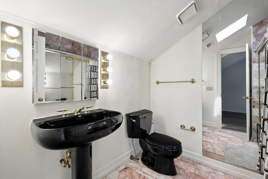 Highlands of Mckamy Ph IV - Residential Lease