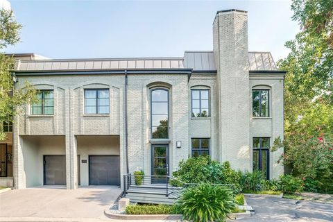 Photo of 4678 Christopher Place, Dallas, TX 75204 (MLS # 21091931)