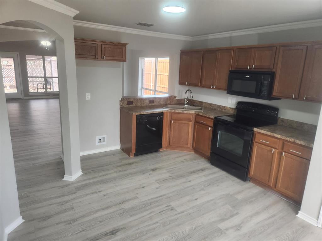 3007 Lake Side Drive