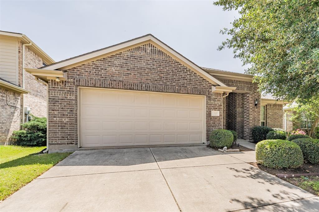 1313 Catbird Drive