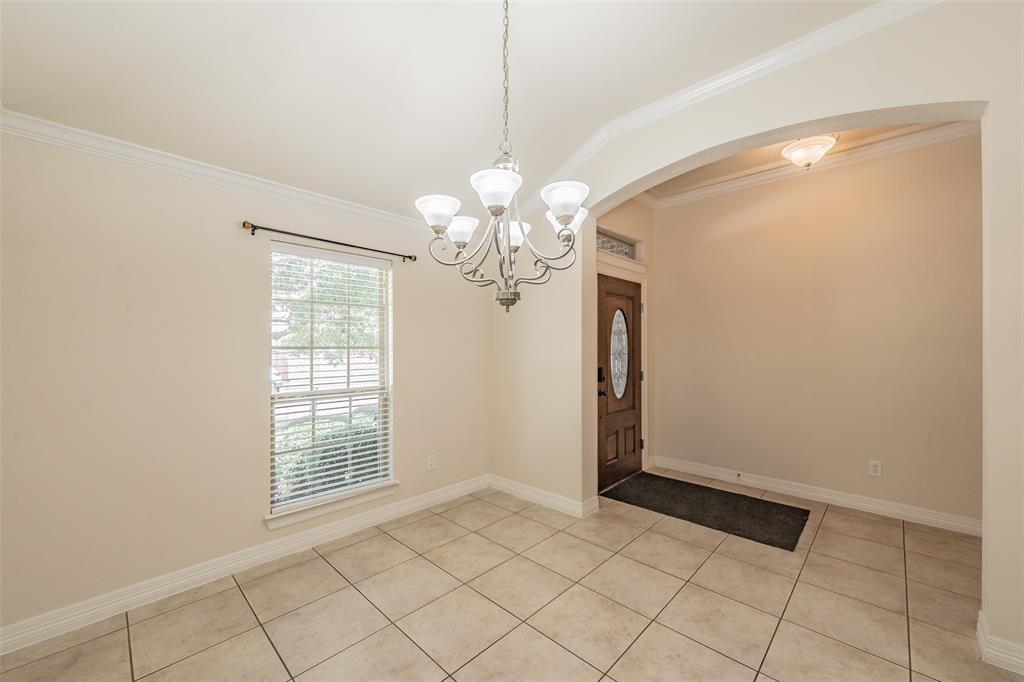 1313 Catbird Drive