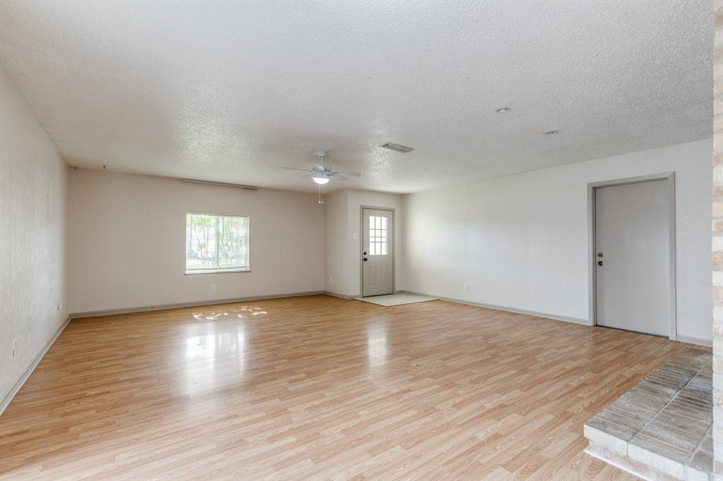 2218 Colonial Place