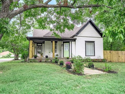 901 N Morris Street Gainesville TX 76240