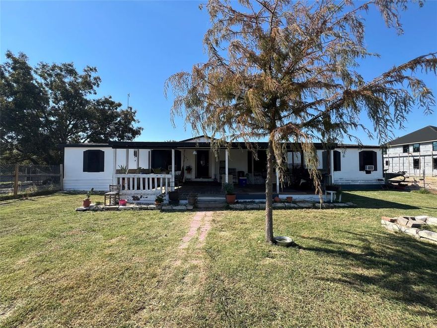 Welcome to 3404 County Road 1056 in beautiful Farmersville, Tx. This amazing spacious mobile home offers endless potential minutes from Lavon Lake! This property has the perfect blend of comfort, privacy, and open space ideal for anyone looking to enjoy a slower pace lifestyle all within a 30 minute drive from ether Mckinney or Rockwall, Tx. Don't miss this opportunity to own a beautiful piece of the Texas countryside. Schedule your showing today!