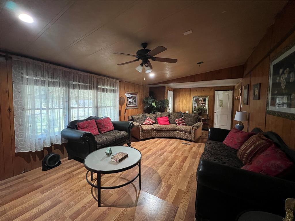 3404 County Road 1056