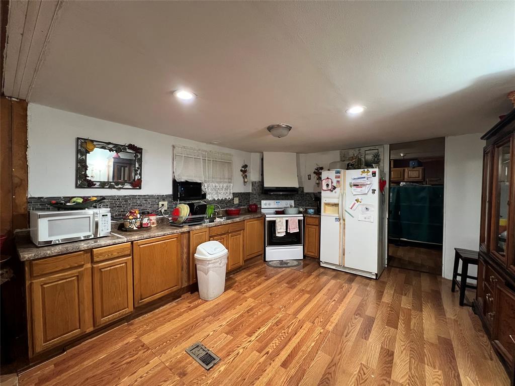 LAVON BEACH ESTATES - Residential