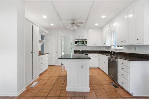 Tiny photo for 4224 Pershing Avenue, Fort Worth, TX 76107 (MLS # 21101021)