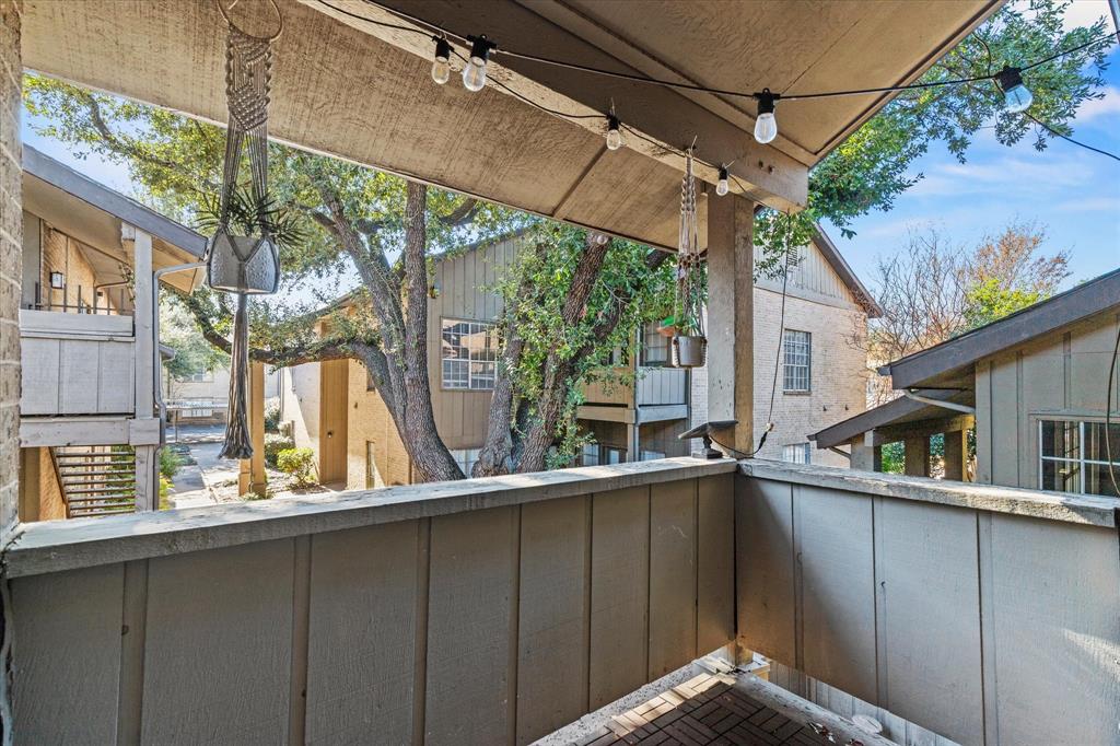 High Hollows Condo - Residential