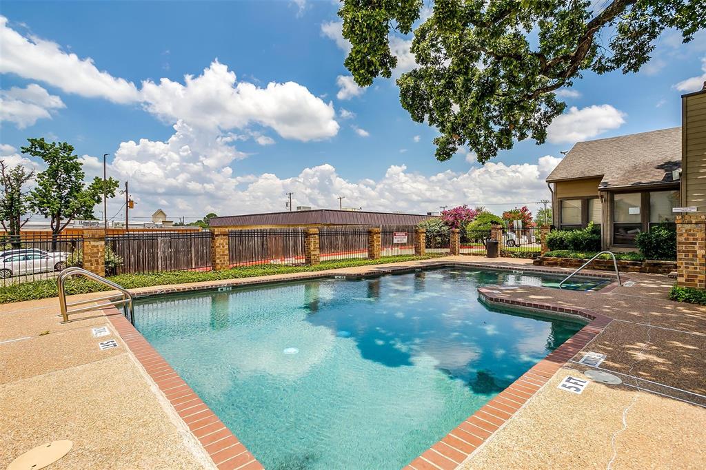 Pecan Chase Condo - Residential