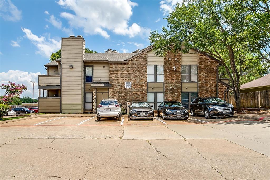 Pecan Chase Condo - Residential
