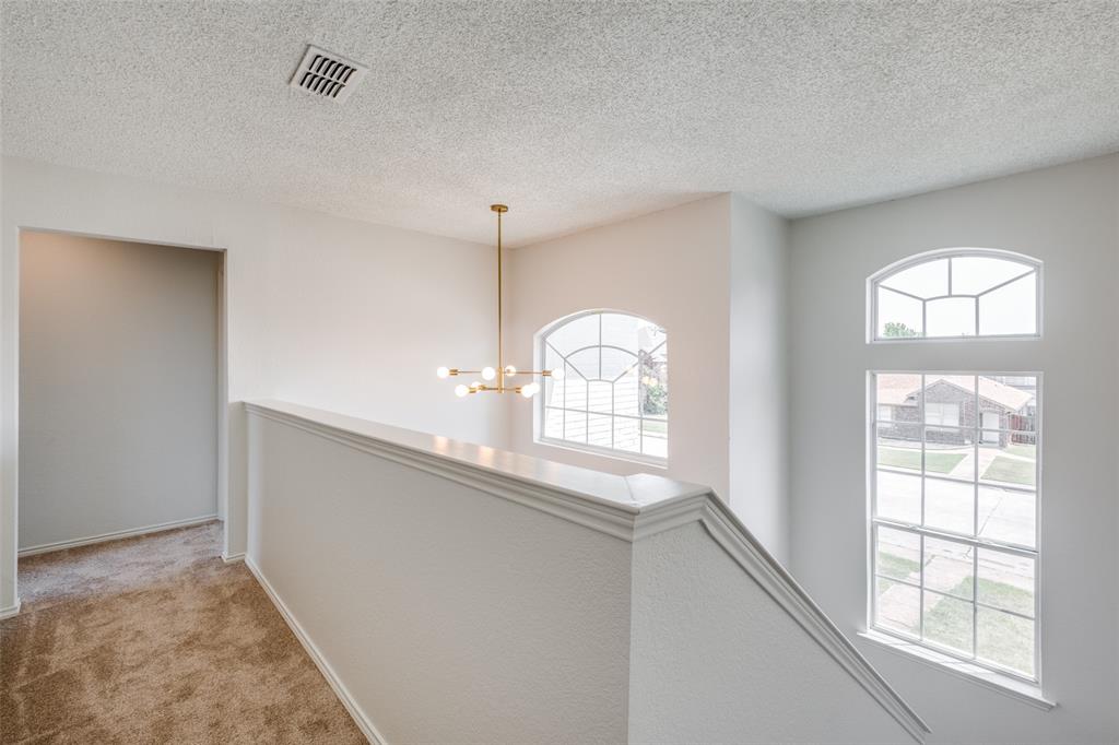 Desoto, Texas 75115, United States, 4 Bedrooms Bedrooms, ,3 BathroomsBathrooms,Residential,Pending,48927