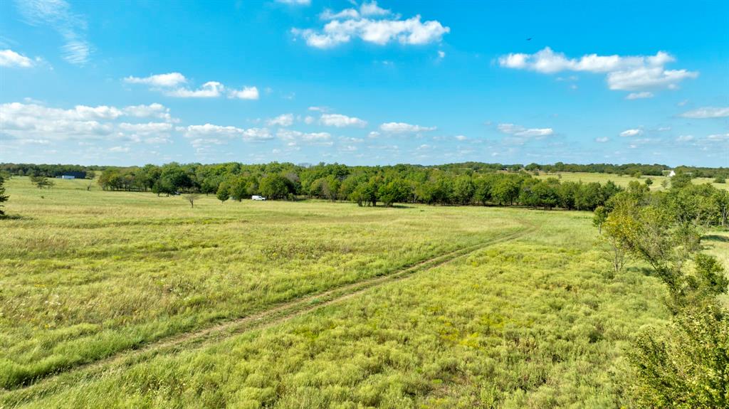 Eagles Perch Sub - Land