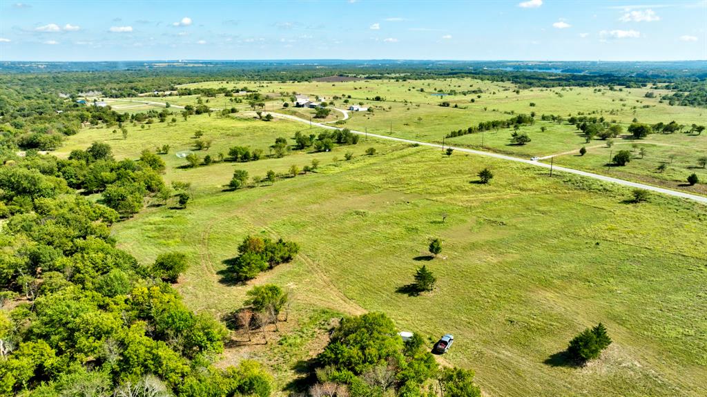 Eagles Perch Sub - Land