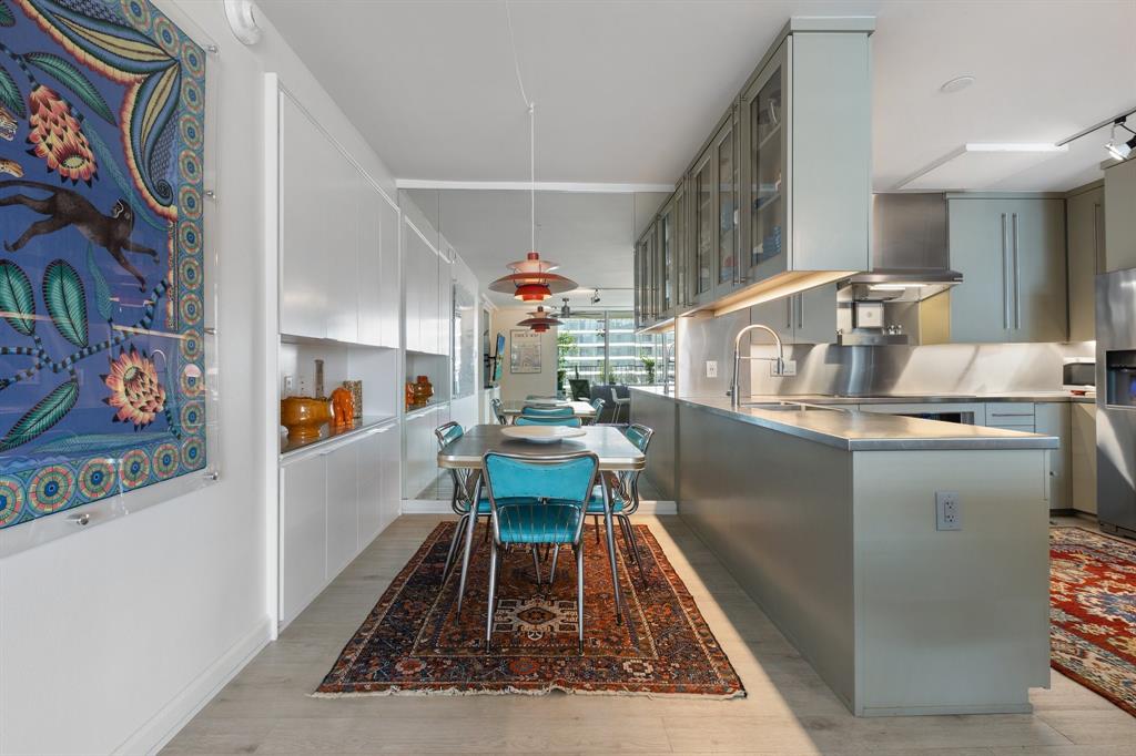 Park Towers Condominiums - Residential