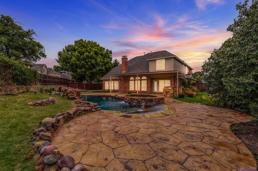 5609 Hillview Court