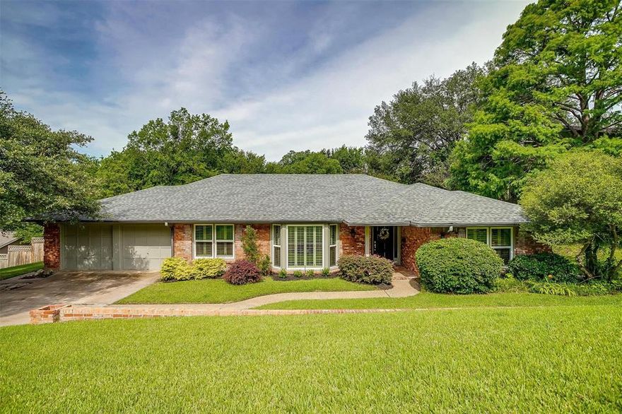 **MULTIPLE OFFERS: HIGHEST & BEST REQUESTED BY 7PM ON 6.12.22** The one you've been waiting for! The heart of this home is the open kitchen and family room with floor to ceiling windows overlooking the gorgeous pool and huge backyard. Modern kitchen features custom cabinets with clean lines and neutral countertops. The large island combines beauty and function. Gas cooktop and double ovens! Formal areas offer additional living and dining spaces. The primary suite offers dual closets and bath with oversized shower, and modern cabinetry. Adjacent to the primary suite is a secondary bedroom which offers a flexible option for home office, nursery or gym. 4th bedroom is split and provides an excellent guest suite. Covered patio creates an outdoor living area to enjoy the pool and private backyard. Fabulous location -- rare opportunity!