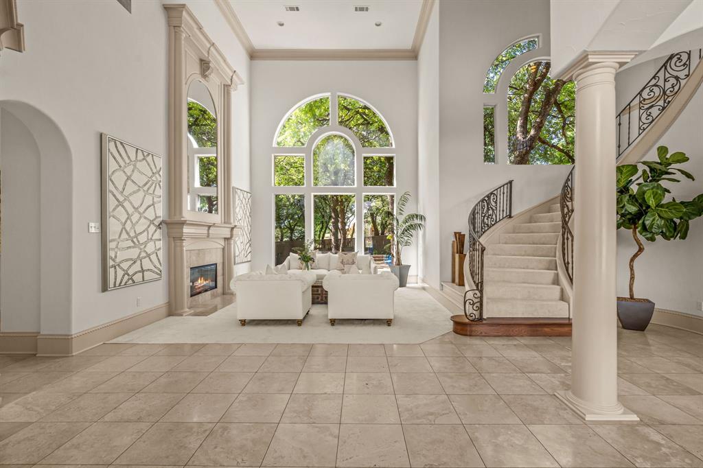 1403 Lands End Court