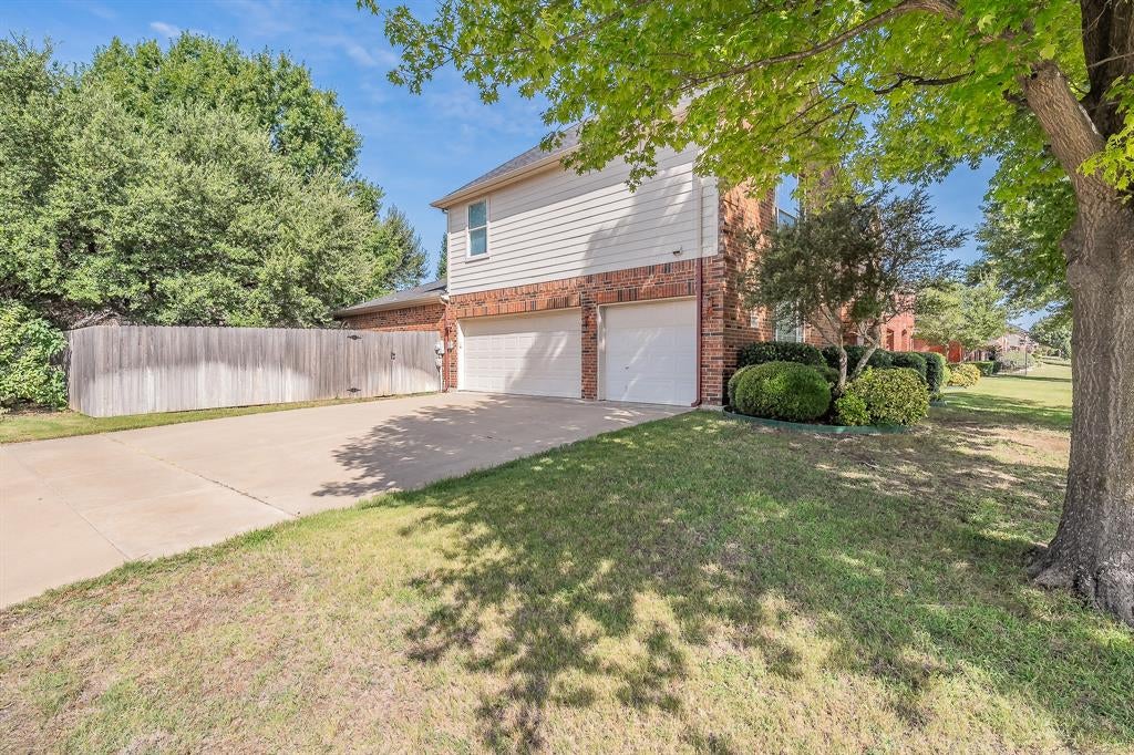 3001 Saint Lynda Drive