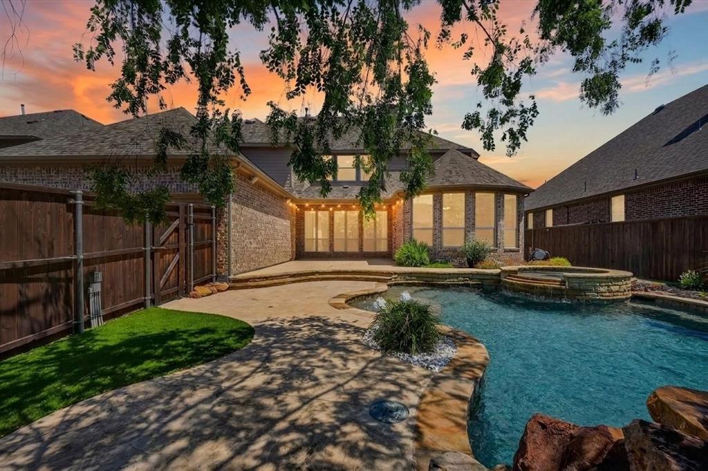 859 Fountain View Court