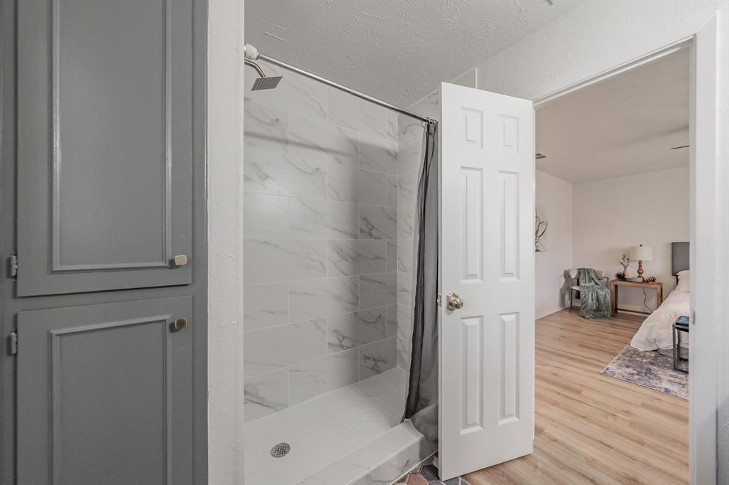 Decordova Bend Estate - Residential