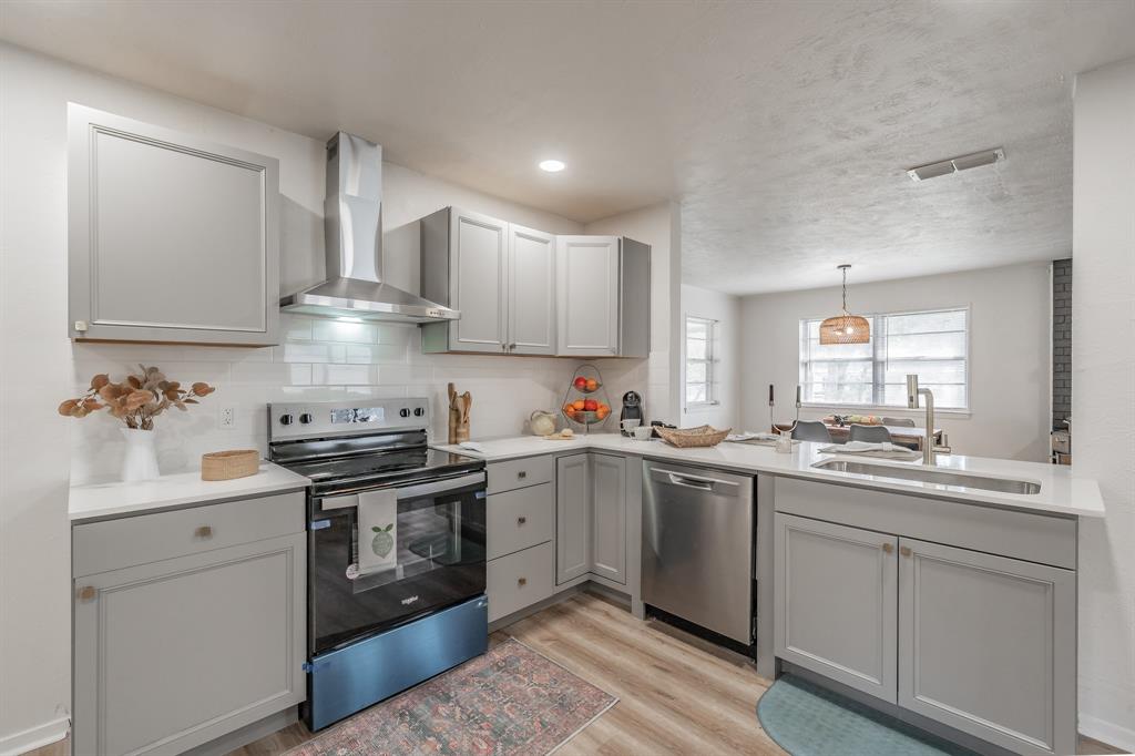 Decordova Bend Estate - Residential