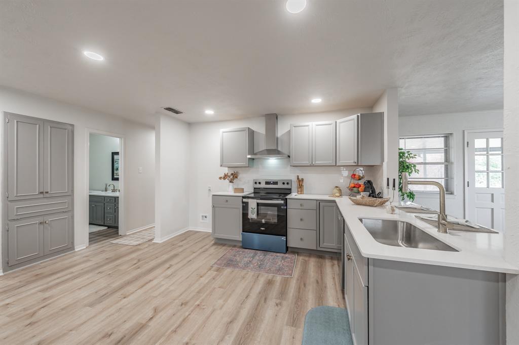 Decordova Bend Estate - Residential