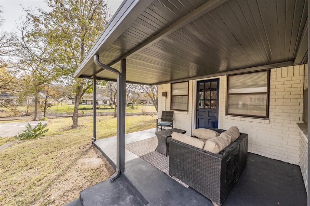 Decordova Bend Estate - Residential