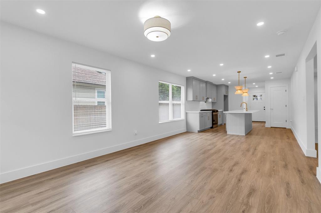 2615 Ingersoll