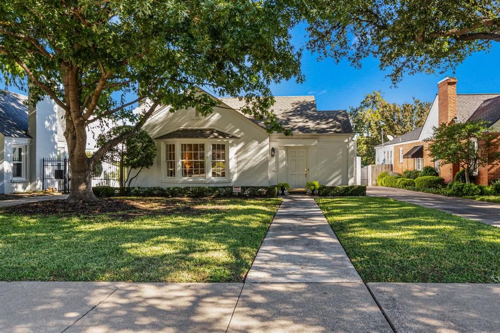 Photo of 3628 Potomac Avenue, Fort Worth, TX 76107 (MLS # 21249851)