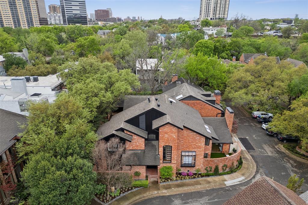 19 Turtle Creek Bend