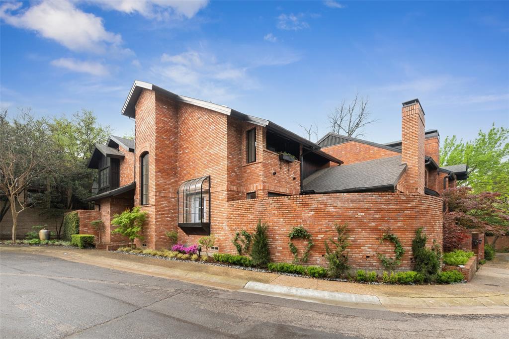 19 Turtle Creek Bend