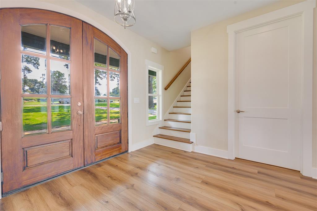 22107 Bluewater Road