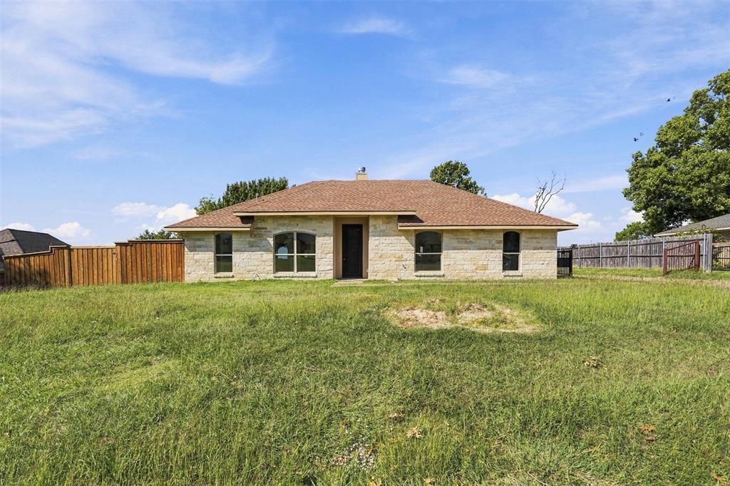 7105 Hunt Lane