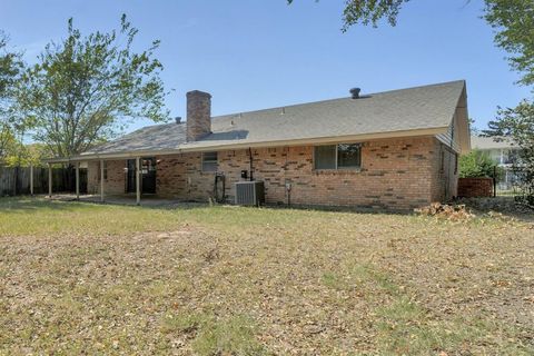 A home in Terrell