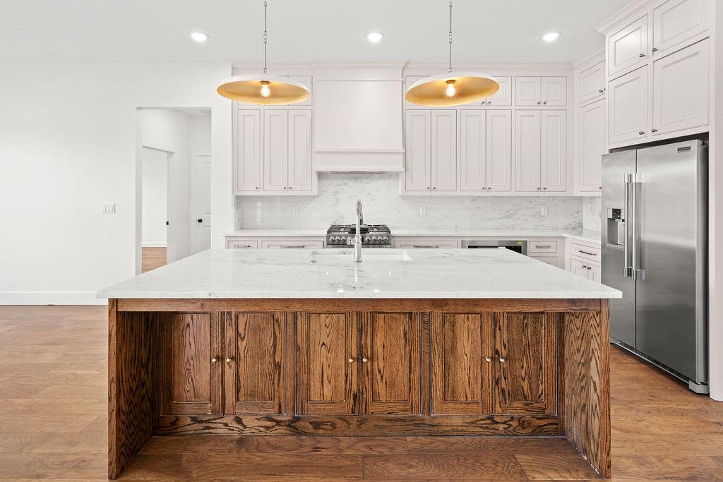 Oak Springs - Residential