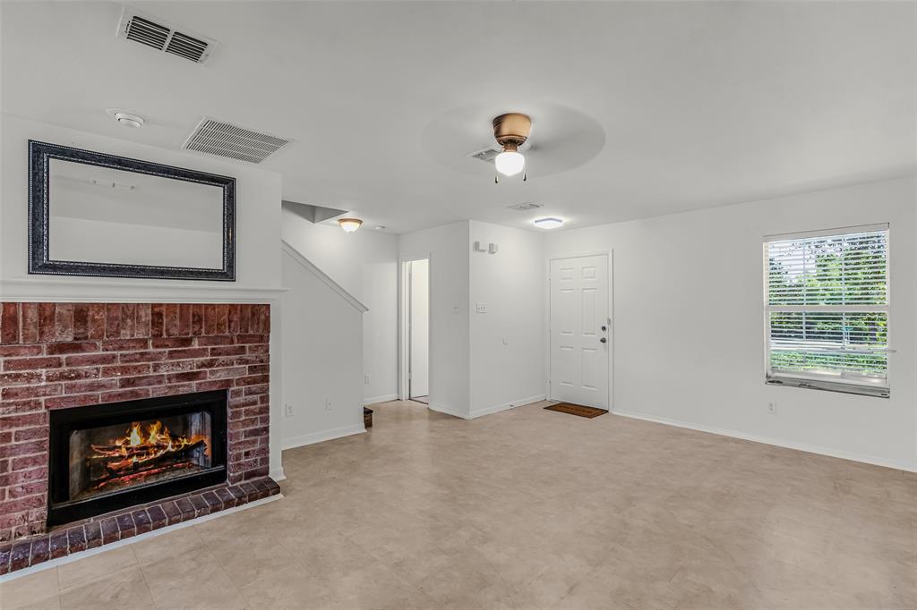 Village Of Runyon Spgs - Residential Lease