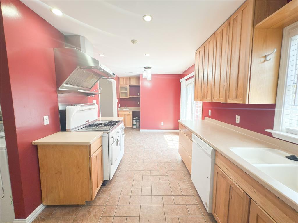 Country Club Park 01 - Residential Lease