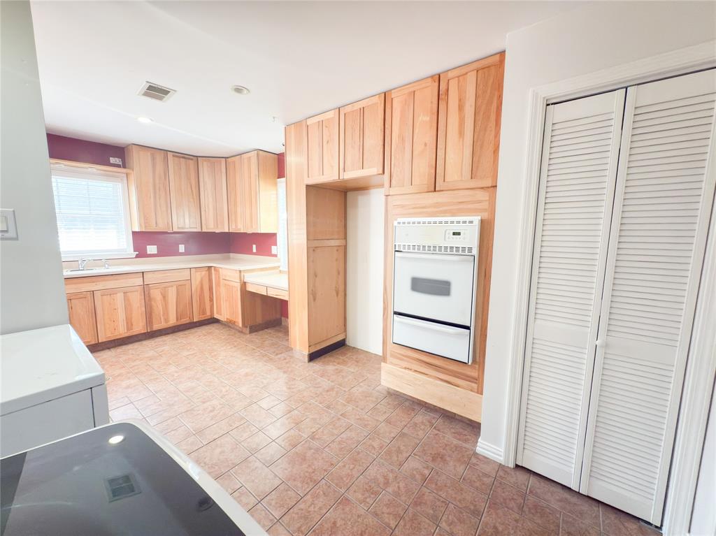 Country Club Park 01 - Residential Lease