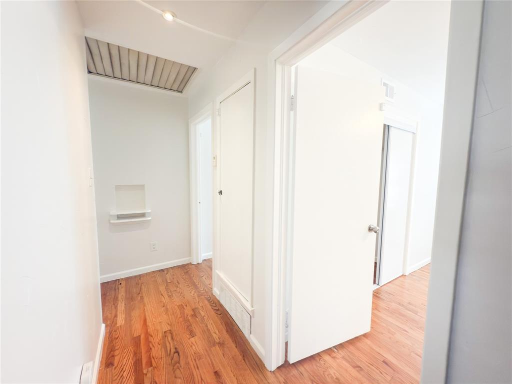 Country Club Park 01 - Residential Lease