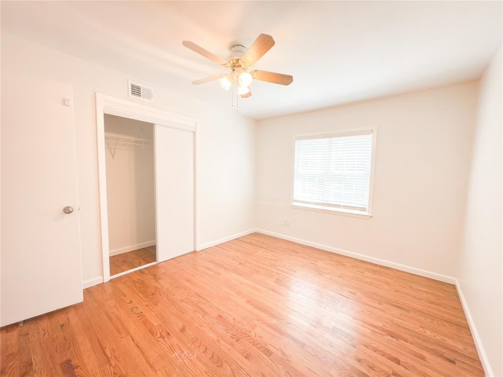 Country Club Park 01 - Residential Lease