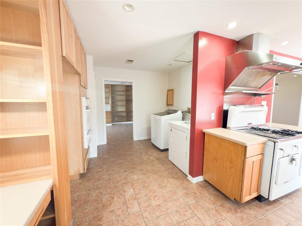 Country Club Park 01 - Residential Lease