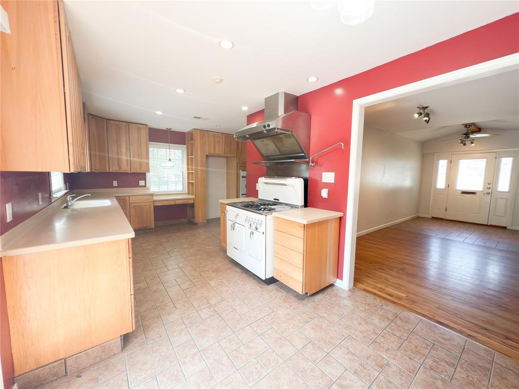 Country Club Park 01 - Residential Lease