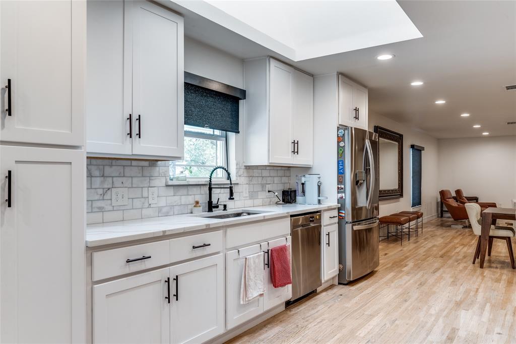 3307 Pine Tree Circle