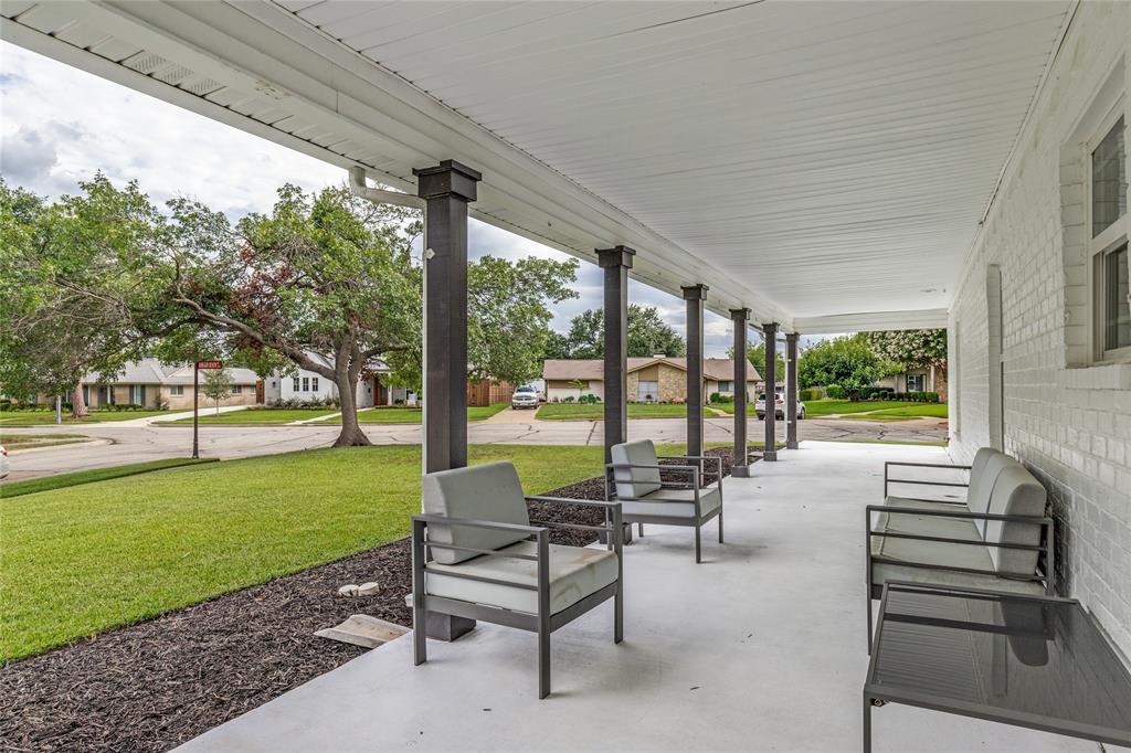 3307 Pine Tree Circle