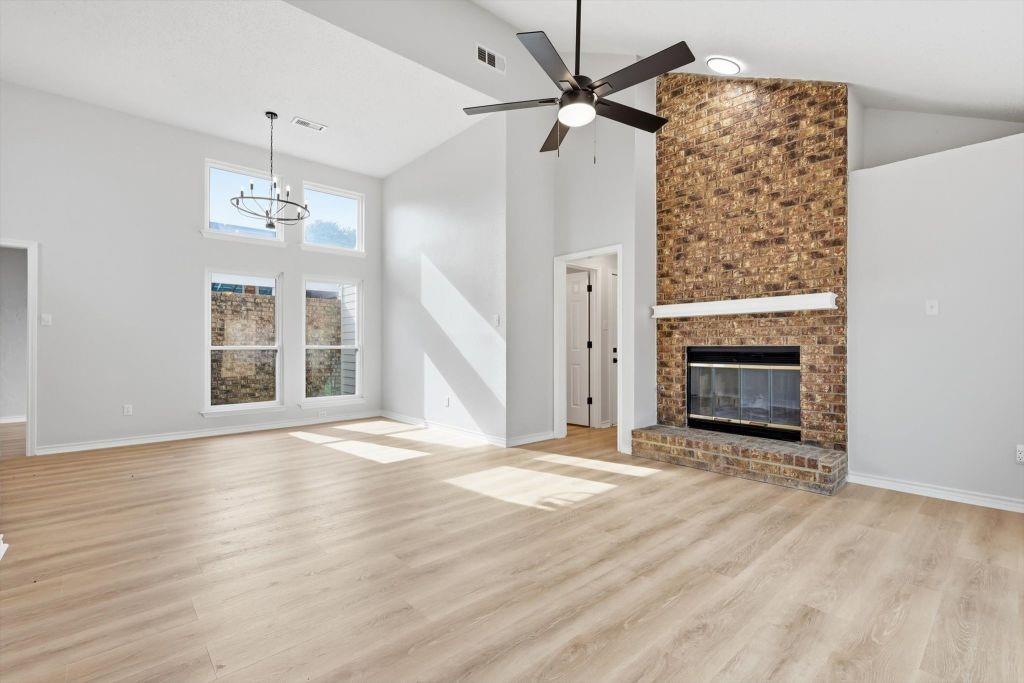 4904 Courtside Drive