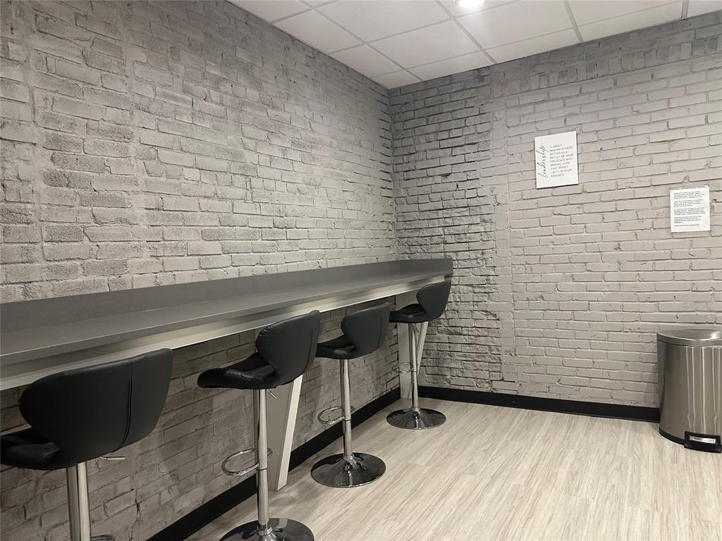 Burleson Add - Commercial Lease